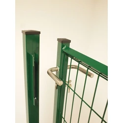 Puerta Combi verde con cerradura