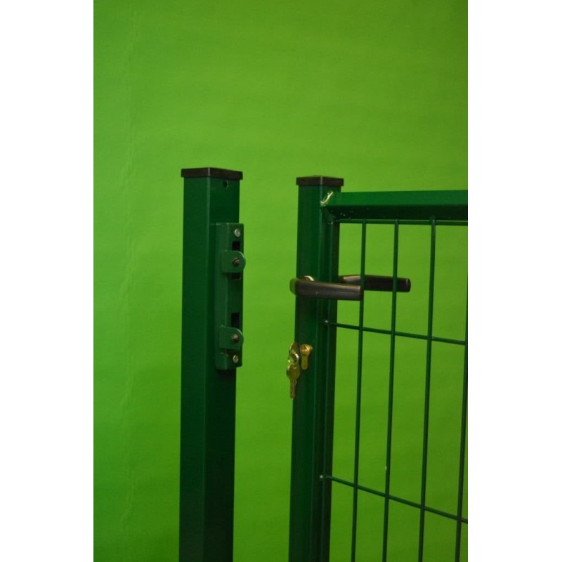 Puerta Basic verde con cerradura