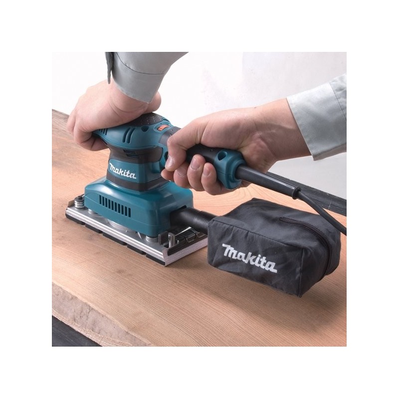 Lijadora orbital BO3711 de Makita