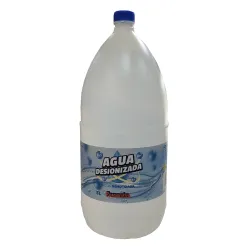 Agua desionizada y...