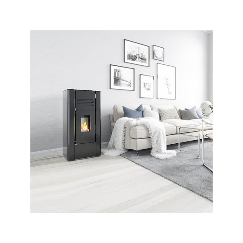 Estufa de pellets KEYKO 8 negra · Alta eficiencia y autonomía