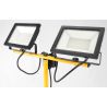 Foco LED Doble con Trípode 50W x2 IP65 – iluminación profesional exterior
