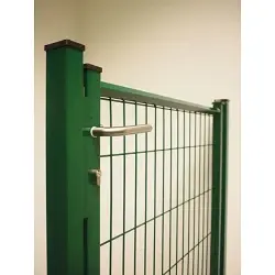 Puerta Combi verde con cerradura