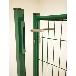 Puerta Combi verde con cerradura