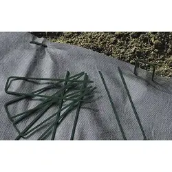Grapas para fijación de césped artificial. Bolsa de 10 unidades.