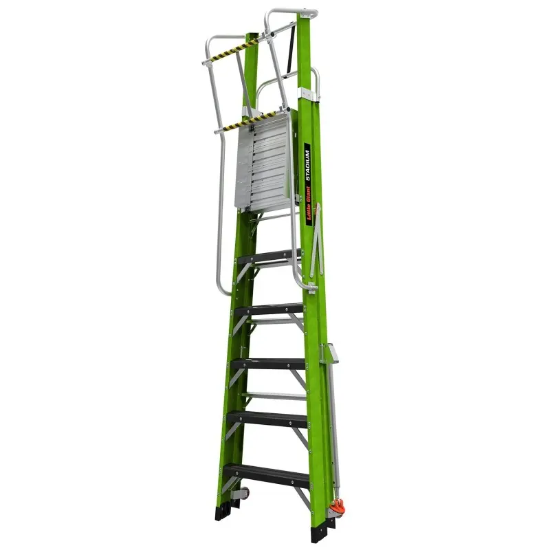 Escalera de fibra de vidrio con plataforma Stadium de Svelt
