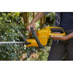Cortasetos de batería Stiga HT 100e Kit