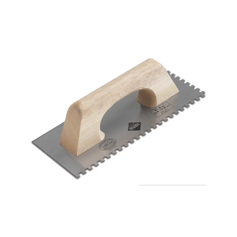 Peine con mango de madera Rubi