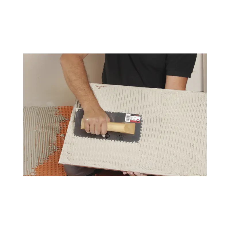 Peine con mango de madera Rubi